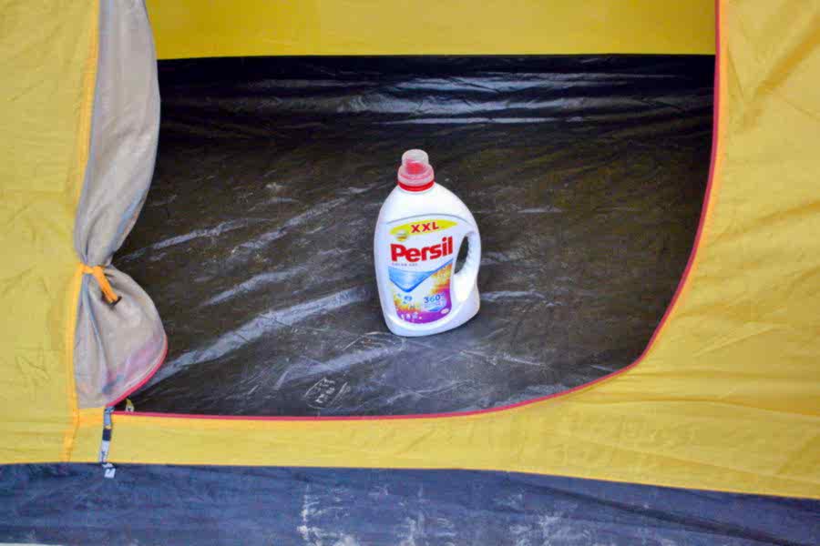 Для стирки палатки в Алматы используйте гель Persil