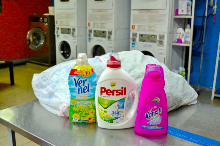 Моющие средства для стирки подушек.