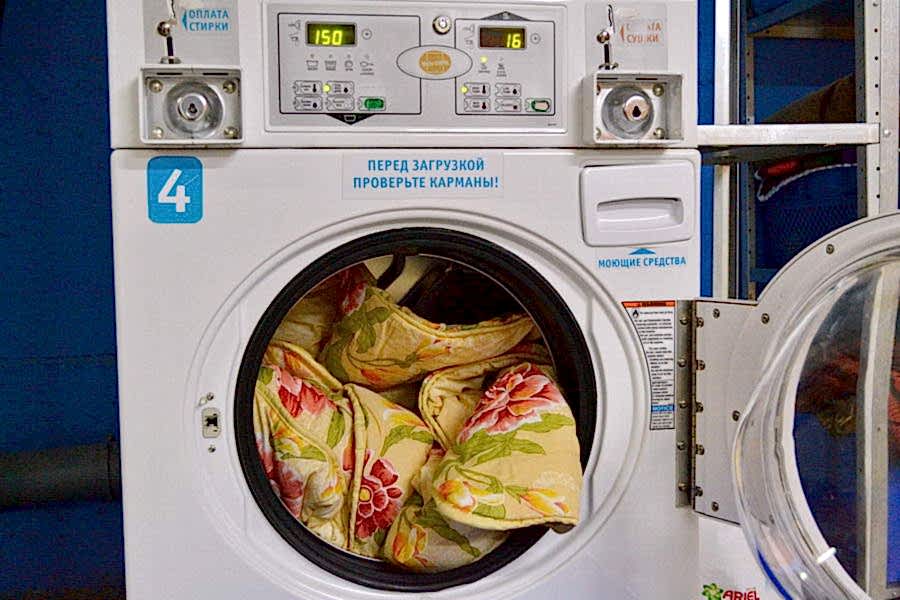 Стирка одеяла в Алматы